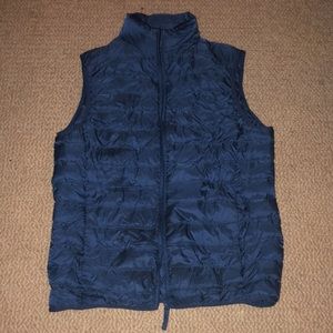 Uniqlo   Mens xs navy puffy vest